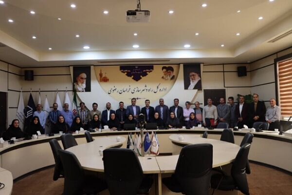 کارکنان شاغل در حوزه توسعه مدیریت و منابع انسانی در رشد اعتلای سازمانی نقش بسزایی دارند