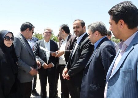 بازدید میدانی معاون وزیر راه و شهرسازی از نیشابور برای بررسی تأمین زمین پروژه‌های نهضت ملی مسکن