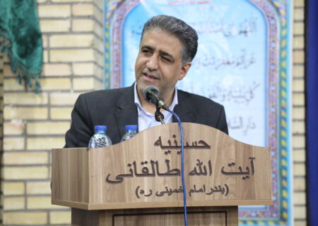 ببینید | نشست تشریح فرایند واگذاری اسناد مالکیت منازل 700 دستگاه کوی مطهری بندر امام خمینی (ره) با دستور وزیر راه و شهرسازی