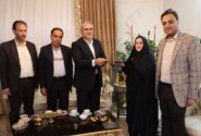 دیدار مدیرعامل سازمان ملی زمین و مسکن با خانواده شهید بازمانده در خراسان رضوی