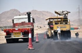 ویدیو| عملیات اصلاح و بهسازی روکش آسفالت کمربندی سمنان