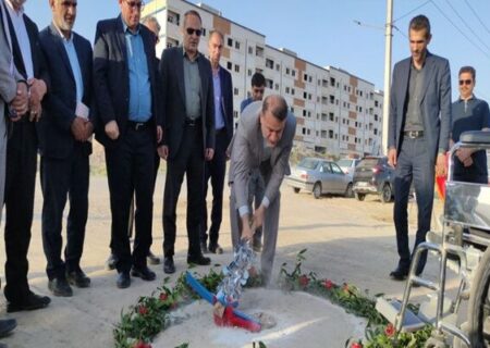 کلنگ‌زنی پروژه آسفالت جاده مجتمع آموزشی آیت‌الله خامنه‌ای (مدظله‌العالی) در گلستان شهر بجنورد آغاز شد