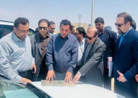 بازدید معاون مسکن و ساختمان وزیر راه و شهرسازی از سایت های نهضت ملی مسکن شهرستان طبس در خراسان جنوبی