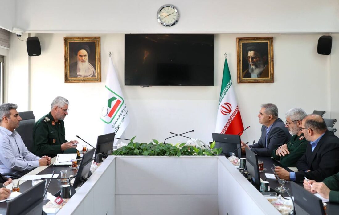 تامین زمین برای ساخت مراکز بسیج، بیمارستان و درمانگاه در کشور