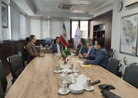 دیدار مدیرکل راه و شهرسازی خراسان رضوی با رئیس سازمان مدیریت و برنامه‌ریزی استان/تأکید بر هم‌افزایی در مسیر توسعه زیرساخت‌ها و پروژه‌های عمرانی استان