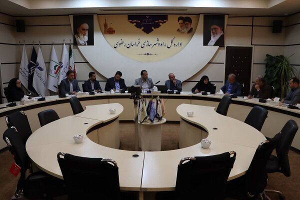 هماهنگی مدیران کل راه و شهرسازی و بنیاد شهید خراسان رضوی برای بهره‌برداری از ظرفیت‌های شهرستان‌ها در خانه‌دار کردن جامعه شهدا و ایثارگران