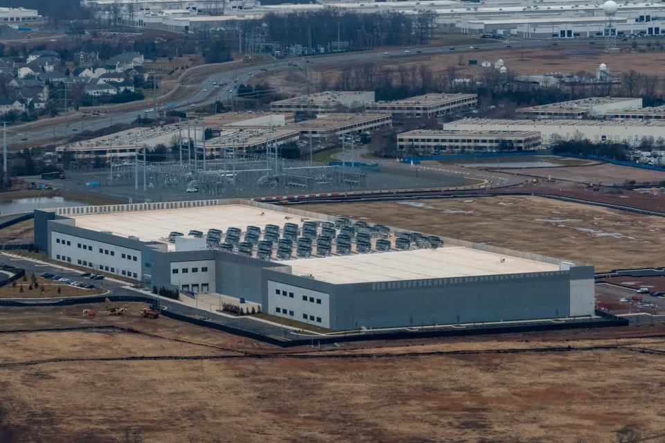 Data center developer offers over $4M per acre to buy out homeowners
